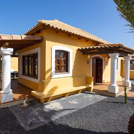 Villa Helen - Heated Pool Wifi Smarttv Barbecue Corralejo Dış mekan fotoğraf