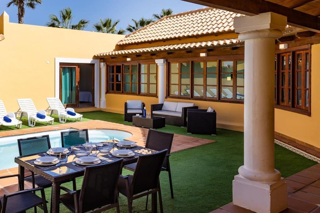 Villa Helen - Heated Pool Wifi Smarttv Barbecue Corralejo Dış mekan fotoğraf