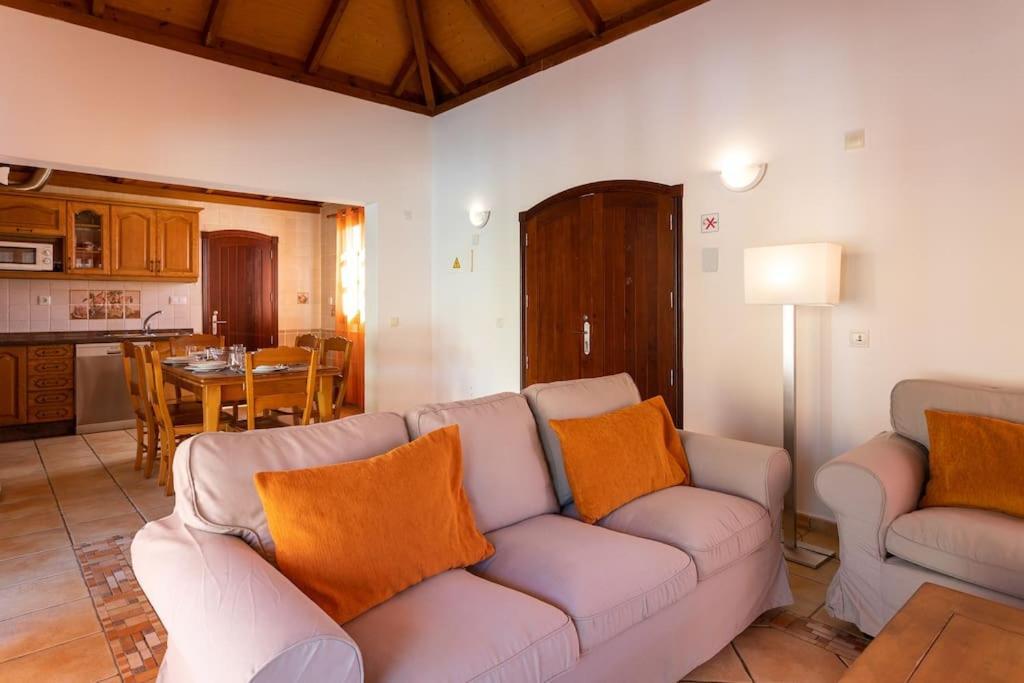 Villa Helen - Heated Pool Wifi Smarttv Barbecue Corralejo Dış mekan fotoğraf
